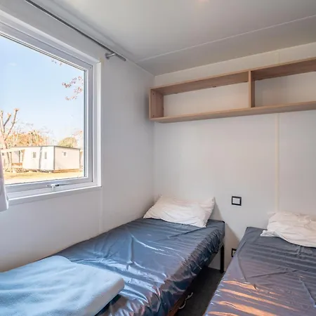 Holiday home Mobilhome La Yole Vendres