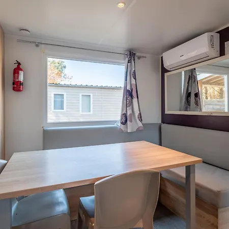 Mobilhome La Yole Сasa de vacaciones *